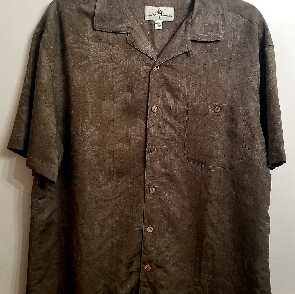 Isalnd Shores Mens Hawaiian Floral Shirt Size XL